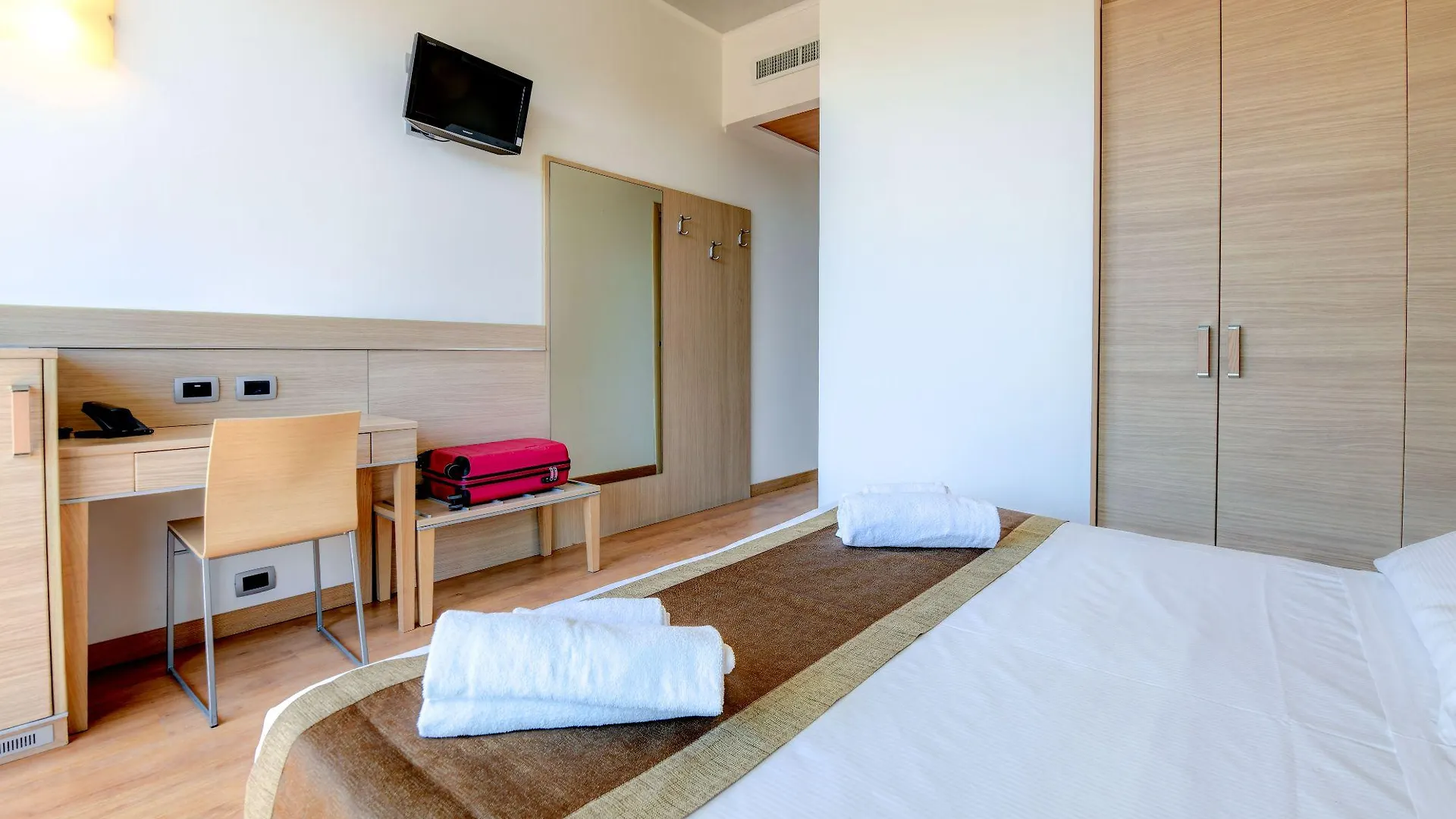 Hotel Rivus 페스키에라델가르다