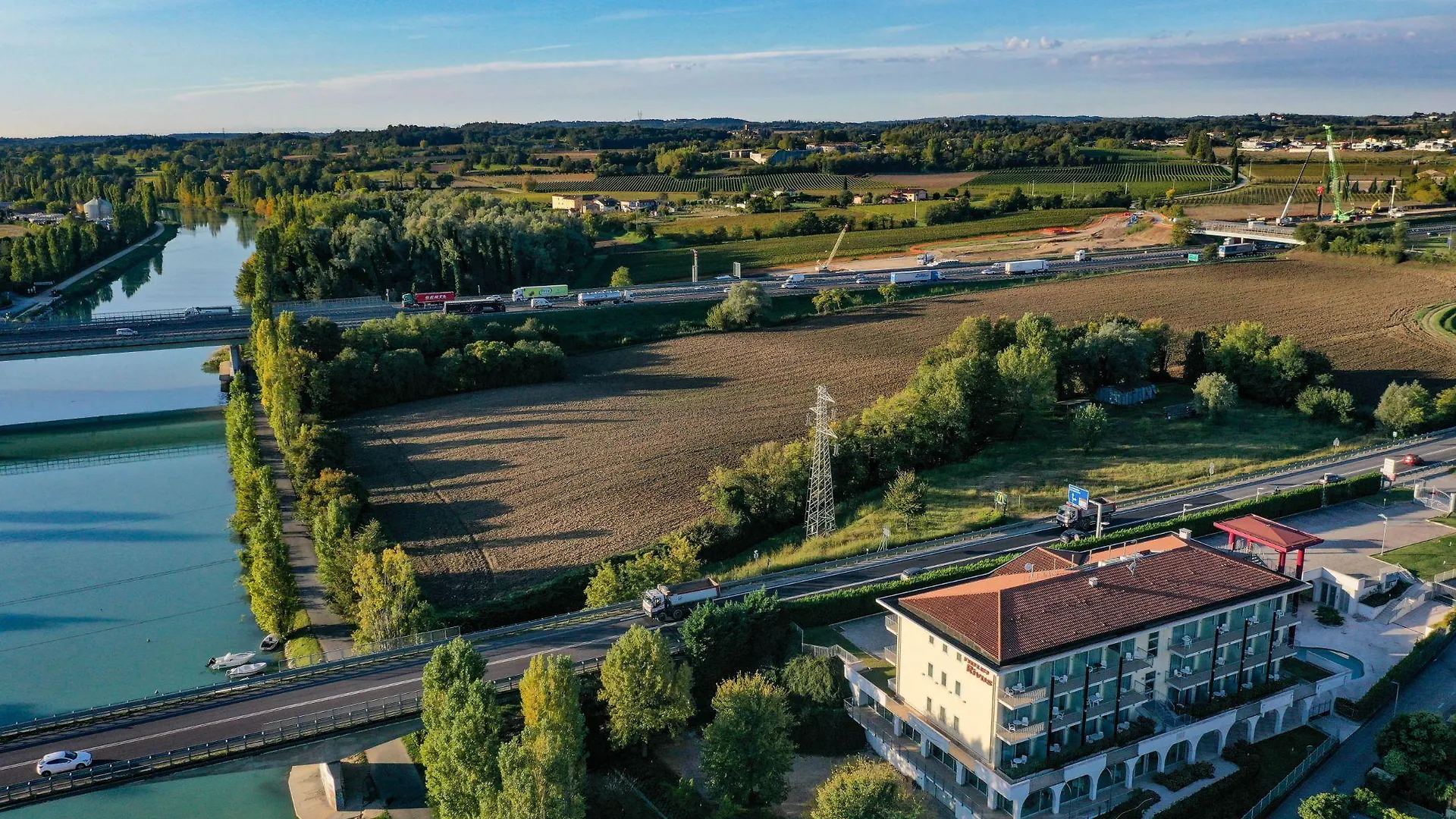 Hotel Rivus Peschiera del Garda 3*,