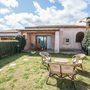 https://villetta-con-giardino-400-mt-dalla-spiaggia.in-sardinia.net